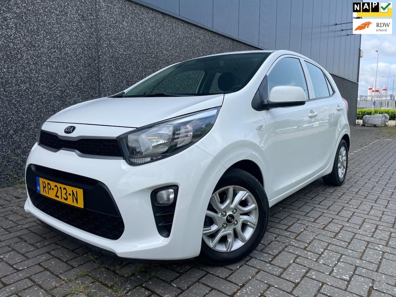 Kia Picanto - 1.0 CVVT ComfortPlusLine Navigator/Grote beurt en nieuwe APK! - AutoWereld.nl