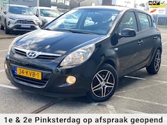 Hyundai i20 - 1.4i DynamicVersion/5drs/nap/ 3e EIG/ dealeronderhouden/ 1jaar apk/ airco/ EL-ramen/ trekh