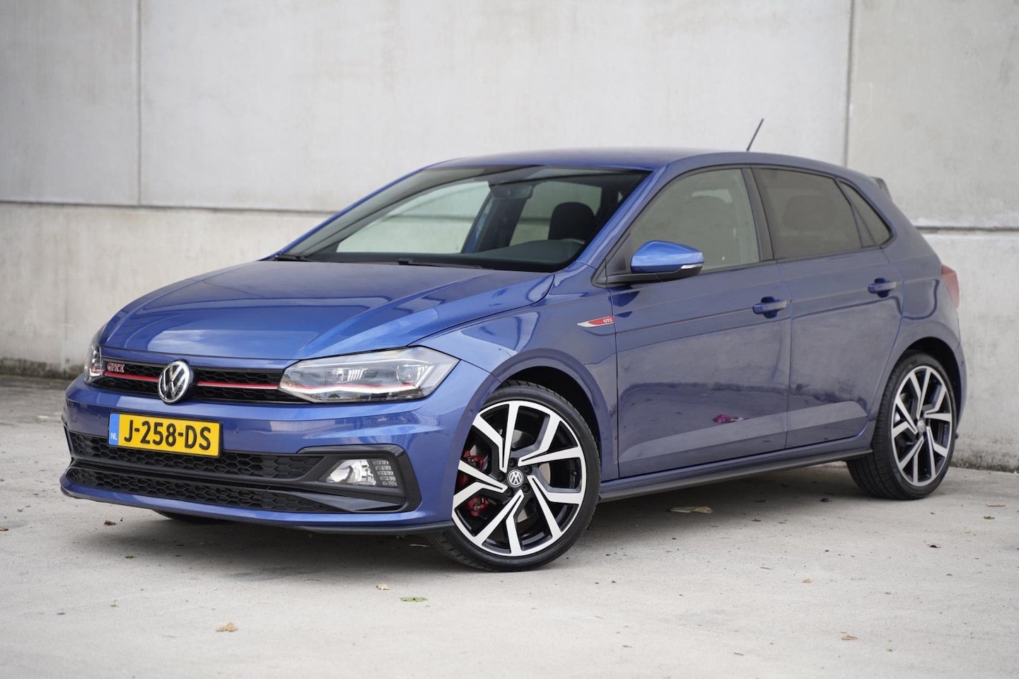 Volkswagen Polo - 2.0 TSI GTI DSG 200pk Virtual Navigatie NAP - AutoWereld.nl