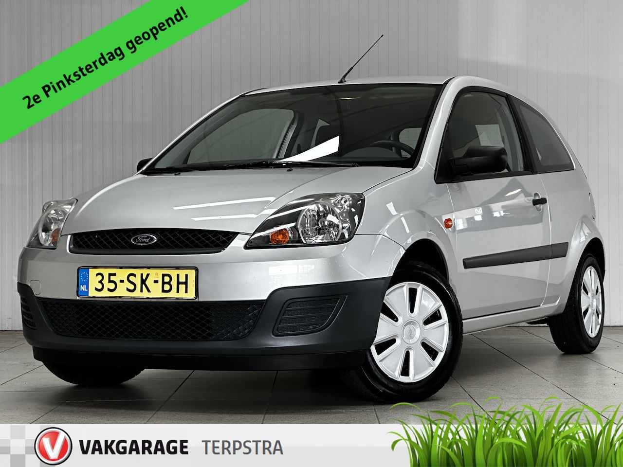 Ford Fiesta - 1.3-8V Champion/ Airco/ Stuurbekr./ Airbags/ Radio-CD AUX/ Getint glas/ Metallic lak. - AutoWereld.nl