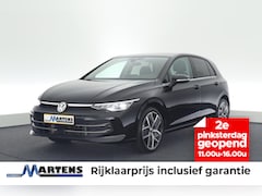 Volkswagen Golf - 8.5 1.5 eTSI 116pk DSG Style Camera Stoelverwarming Massage Keyless Navigatie