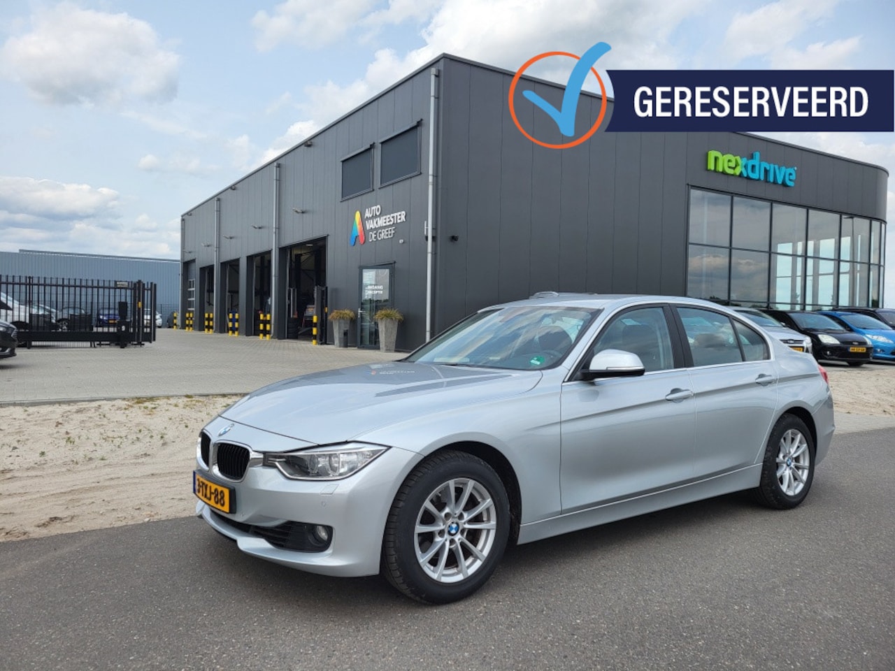 BMW 3-serie - 320i Executive 1e eigenaar - AutoWereld.nl