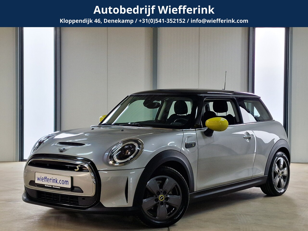 MINI Mini-Electric - Classic 33 kWh 184pk | Camera | Stoelverwarming | Draadloze lader - AutoWereld.nl