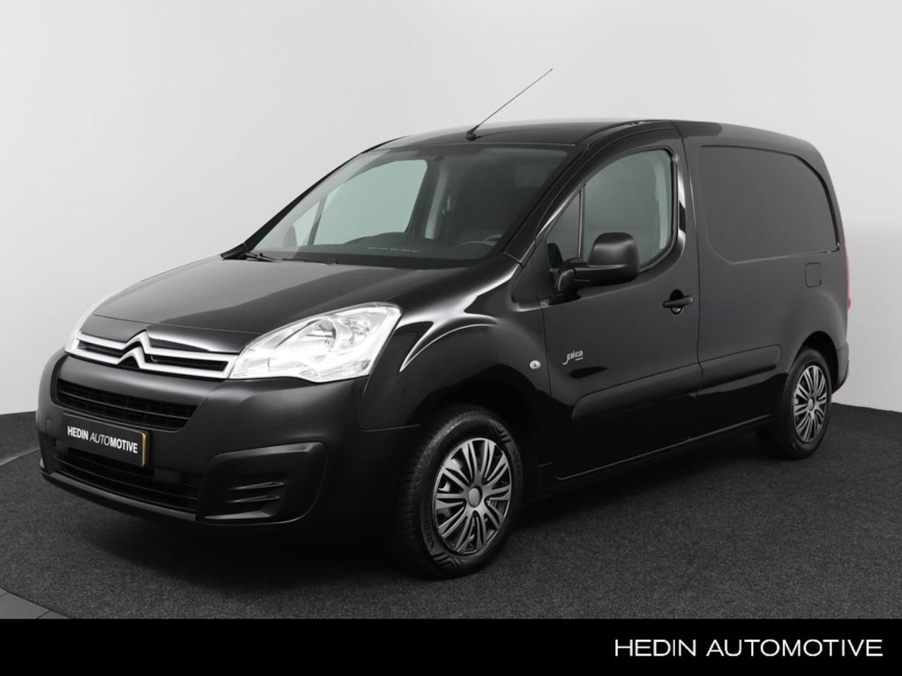 Citroën Berlingo - 1.6 HDI 75pk Business | 3 Persoons | Airco | Cruise Control | Lat om Lat | PDC A | Trekhaa - AutoWereld.nl