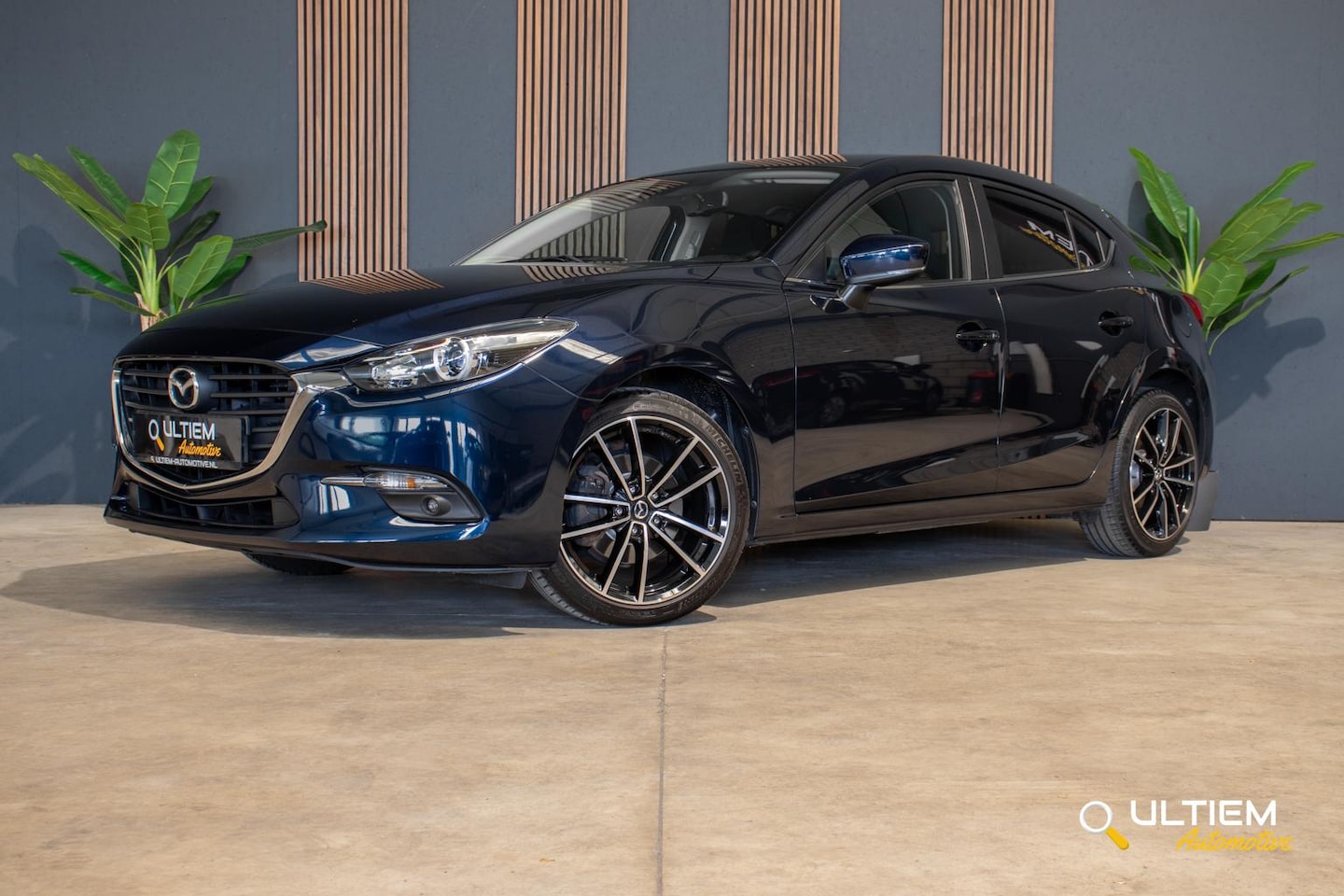 Mazda 3 - 2.0 SkyActiv-G 120 SkyLease | CRUISE*STOELVERWARMING - AutoWereld.nl