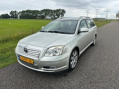 Toyota Avensis Wagon - 2.0 VVTi Executive AUTOMAAT | LEDER | CLIMA