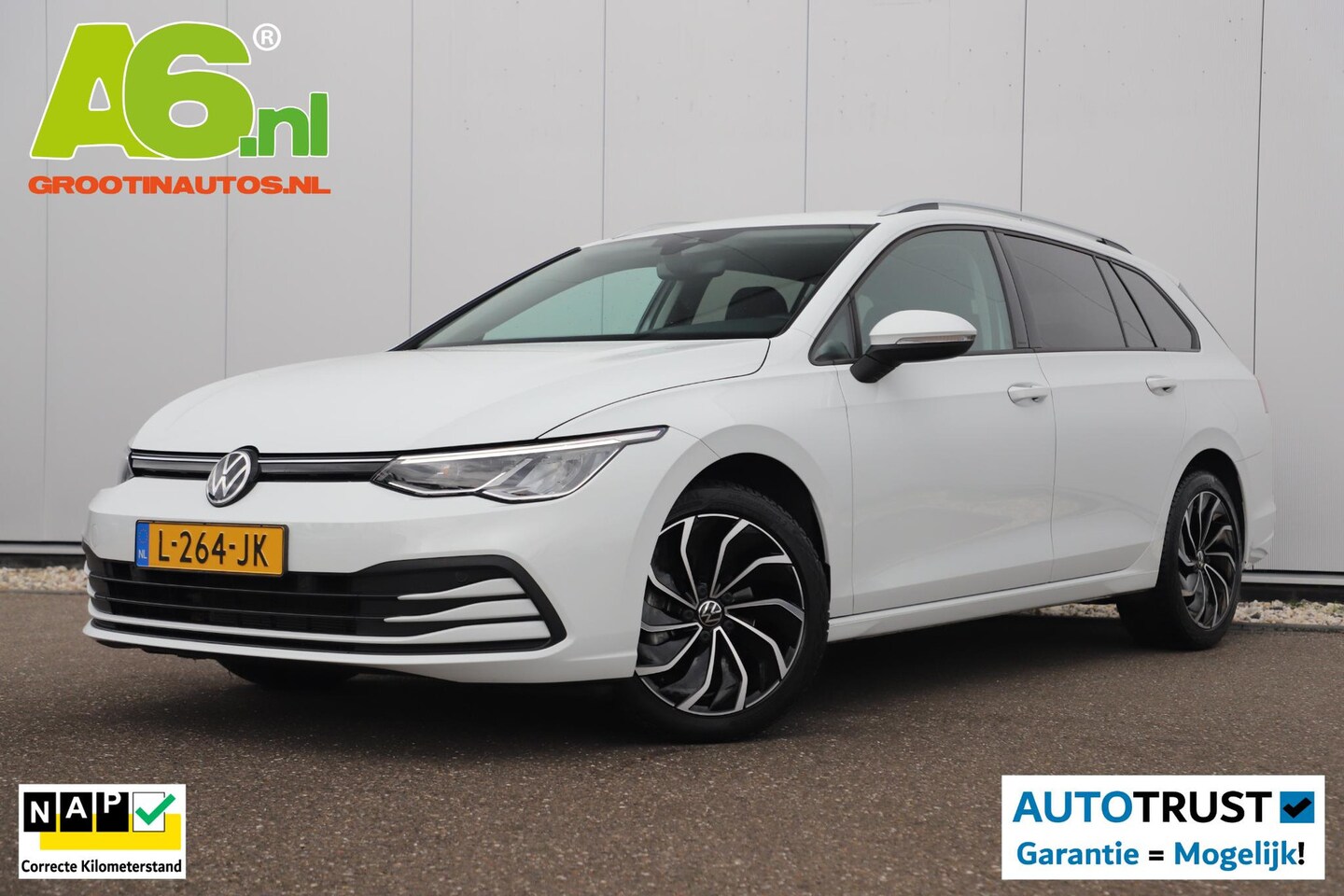 Volkswagen Golf Variant - 1.0 eTSI Life Automaat Navigatie Carplay Android Memory Sportstoel Getint Glas 17 inch LMV - AutoWereld.nl