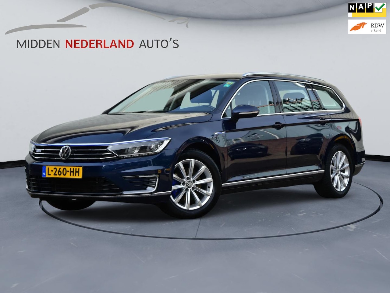 Volkswagen Passat Variant - 1.4 TSI GTE Connected Series * ERGO STOELEN * STOELVERW * ADAPT CRUISE * PDC * - AutoWereld.nl