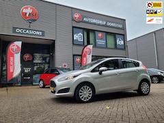 Ford Fiesta - 1.0 Champion| zeer lage kilometerstand| airco| elektrische ramen| distributie vervangen| d