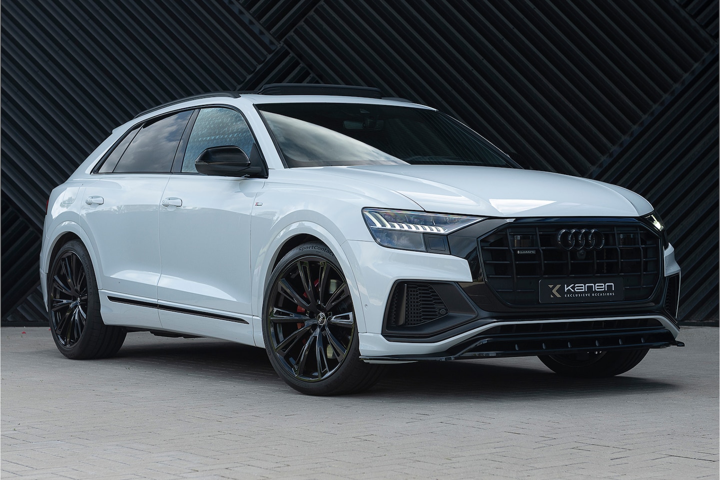 Audi Q8 - 55 TFSI e quattro S-Line ACC Pano Massage 360 Sstoel Stoelvent. Head Up Keyless Memory - AutoWereld.nl