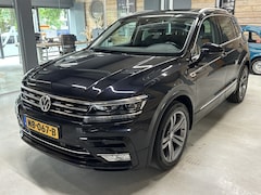 Volkswagen Tiguan - 1.4 TSI R-Line Bus. Connected