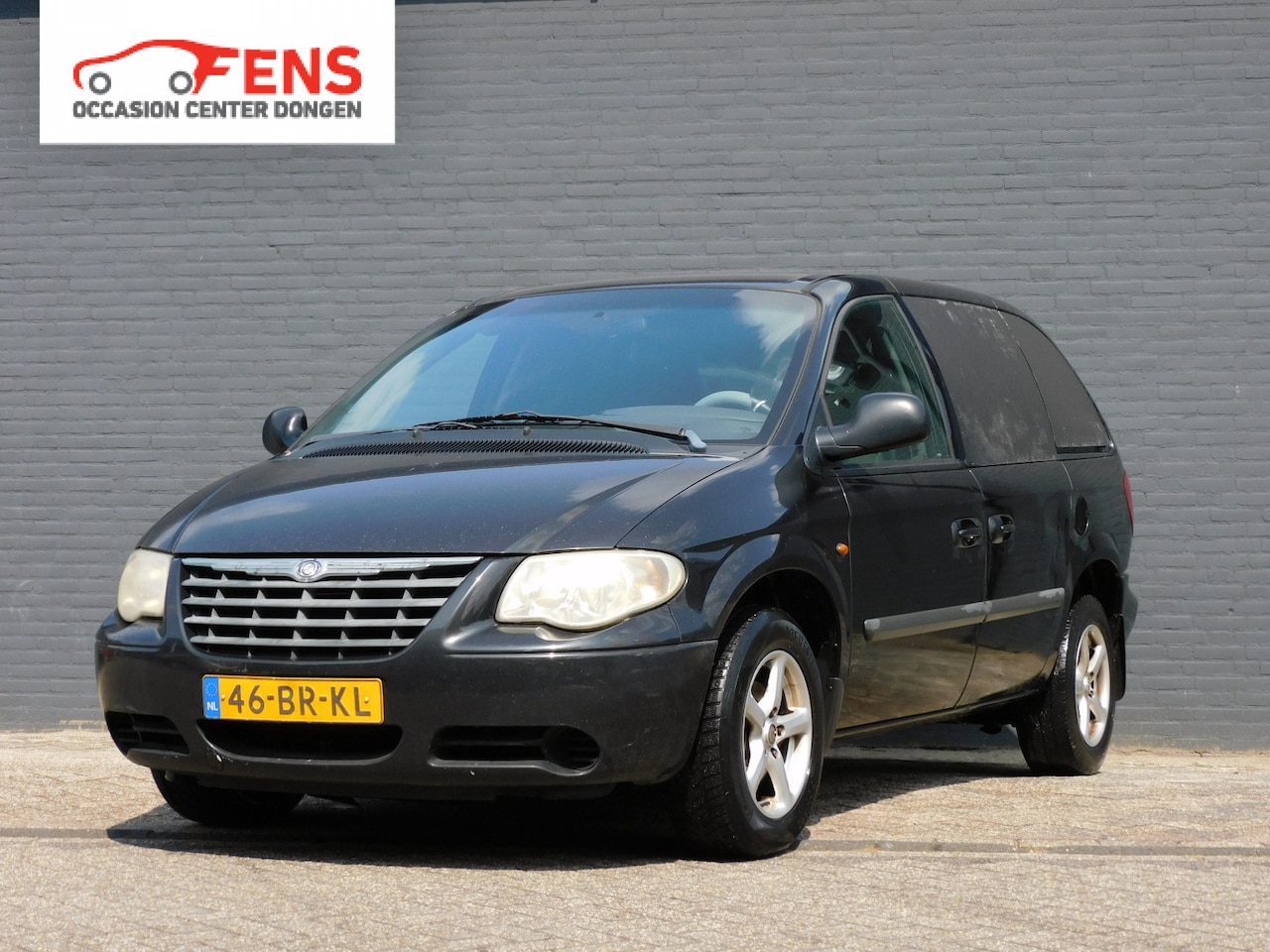 Chrysler Voyager - 2.8 CRD SE RIJDT PERFECT! STANDKACHEL! IJSKOUDE AIRCO! TREKHAAK! - AutoWereld.nl