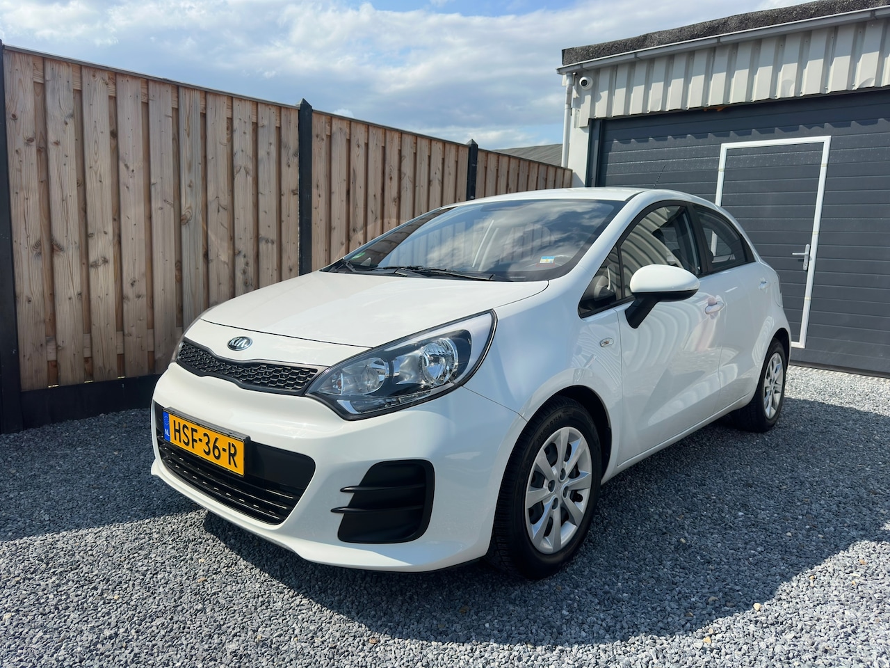 Kia Rio - 1.2 CVVT ComfortLine Airco | Nieuwe APK - AutoWereld.nl