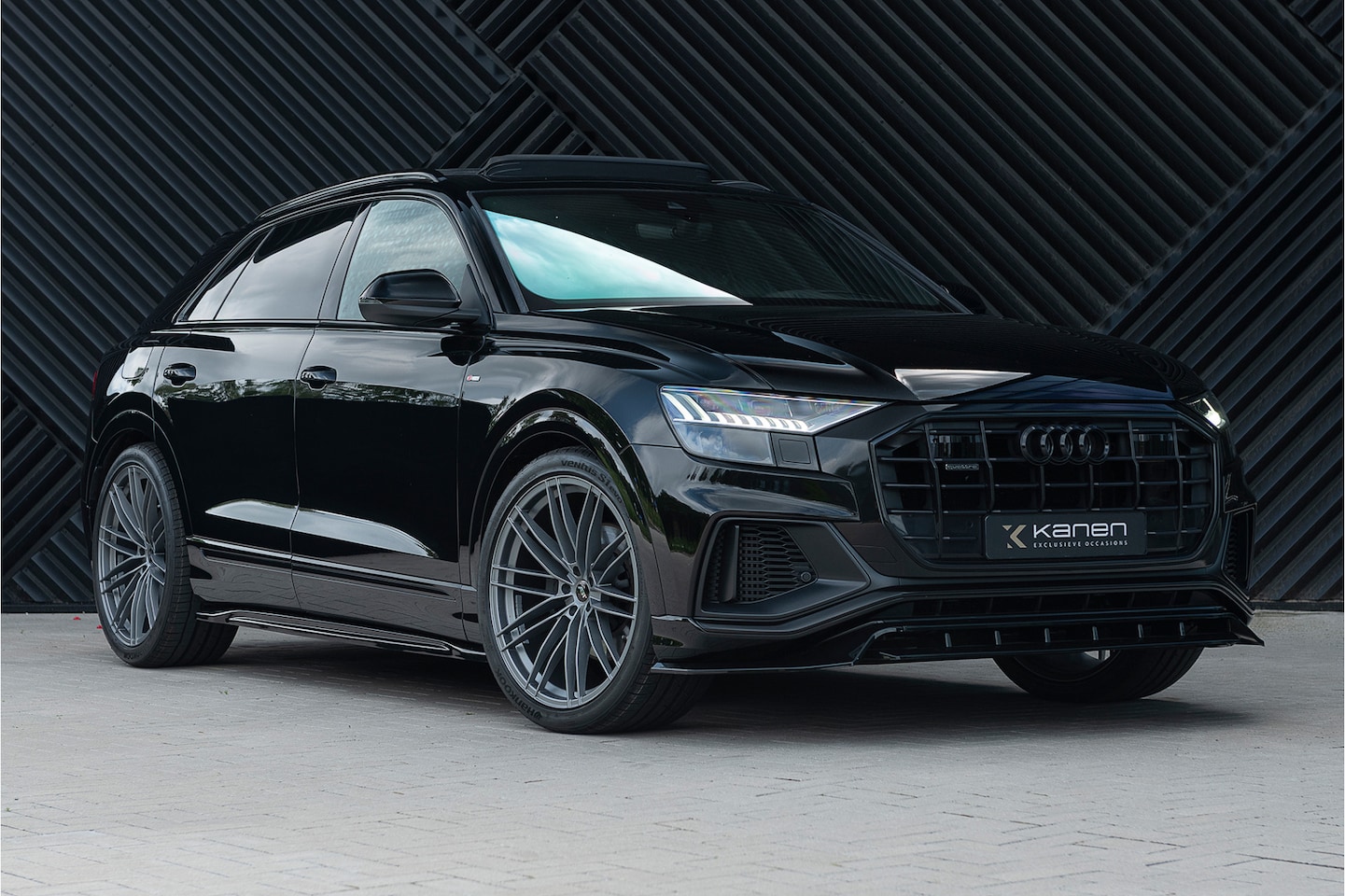 Audi Q8 - 55 TFSI quatto S-Line Panodak S-Stoelen Head-up Matrix B&O - AutoWereld.nl