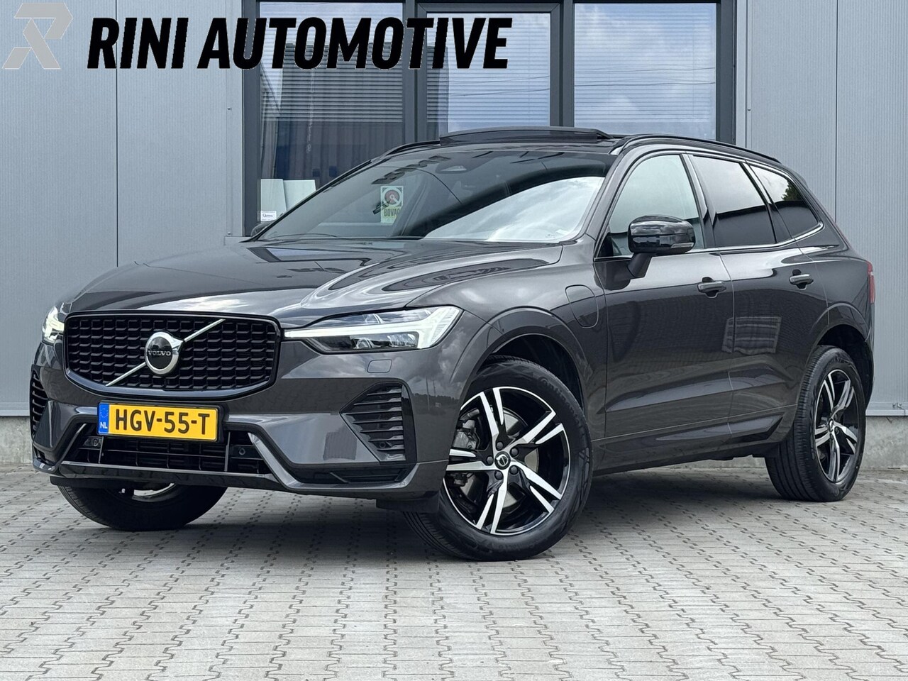 Volvo XC60 - 2.0 T6 Plug-in hybrid AWD R-Design 349 PK | Pano | Pilot assist | 2x Elekt stoel | Camera - AutoWereld.nl