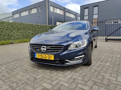 Volvo V60 - 2.4 D6 AWD Hybride Bj 2013 leer xenon Camera