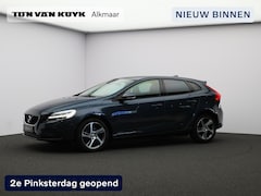 Volvo V40 - 2.0 T3 Nordic+ / Standkachel / DAB+ / 17" / Stoel+voorruitverwarming / Parkeercamera