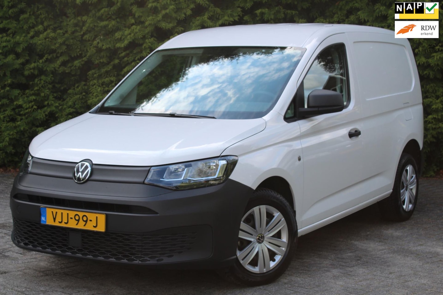 Volkswagen Caddy Cargo - 2.0 TDI Trend 102PK | Cruise | Airco | Infotainmentsysteem | Parkeersensoren | Elektrische - AutoWereld.nl