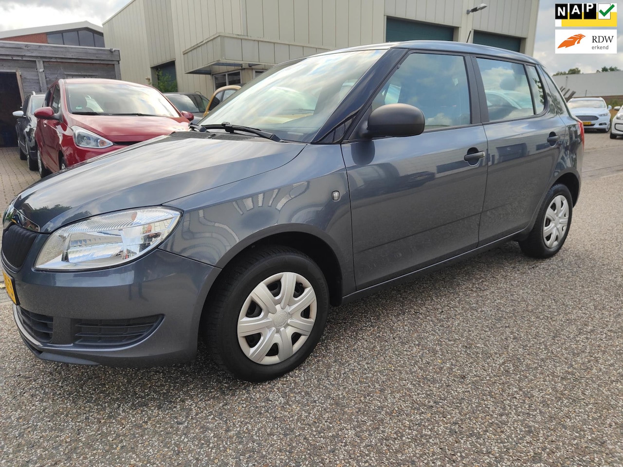 Skoda Fabia - 1.2-12V Go 1.2-12V Go - AutoWereld.nl