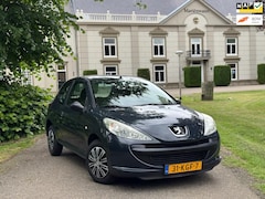 Peugeot 206 - 1.1 XR