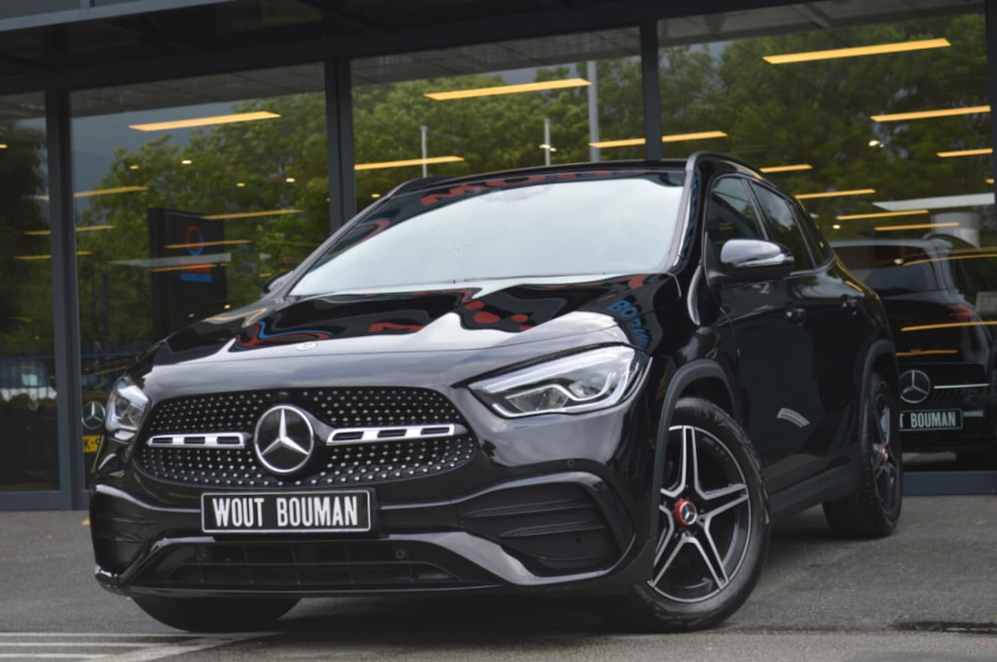 Mercedes-Benz GLA-Klasse - 200 AMG Led Widescreen Sfeer Camera Night Augmented Pdc - AutoWereld.nl