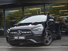 Mercedes-Benz GLA-Klasse - 200 AMG Led Widescreen Sfeer Camera Night Augmented Pdc