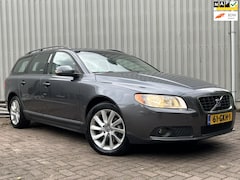 Volvo V70 - 2.5T Kinetic Leer Keyless Trekhaak 5 cilinder