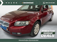 Volvo V50 - 2.4 Momentum | Parkeersensoren V+A | Navigatie | High Performance Audio | Climate Control