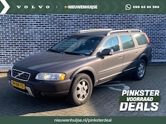 Volvo XC70 - 2.5 T Summum | Dealer onderhouden | Bi-xenon | Trekhaak | Leder | Navigatie | Elektrisch v