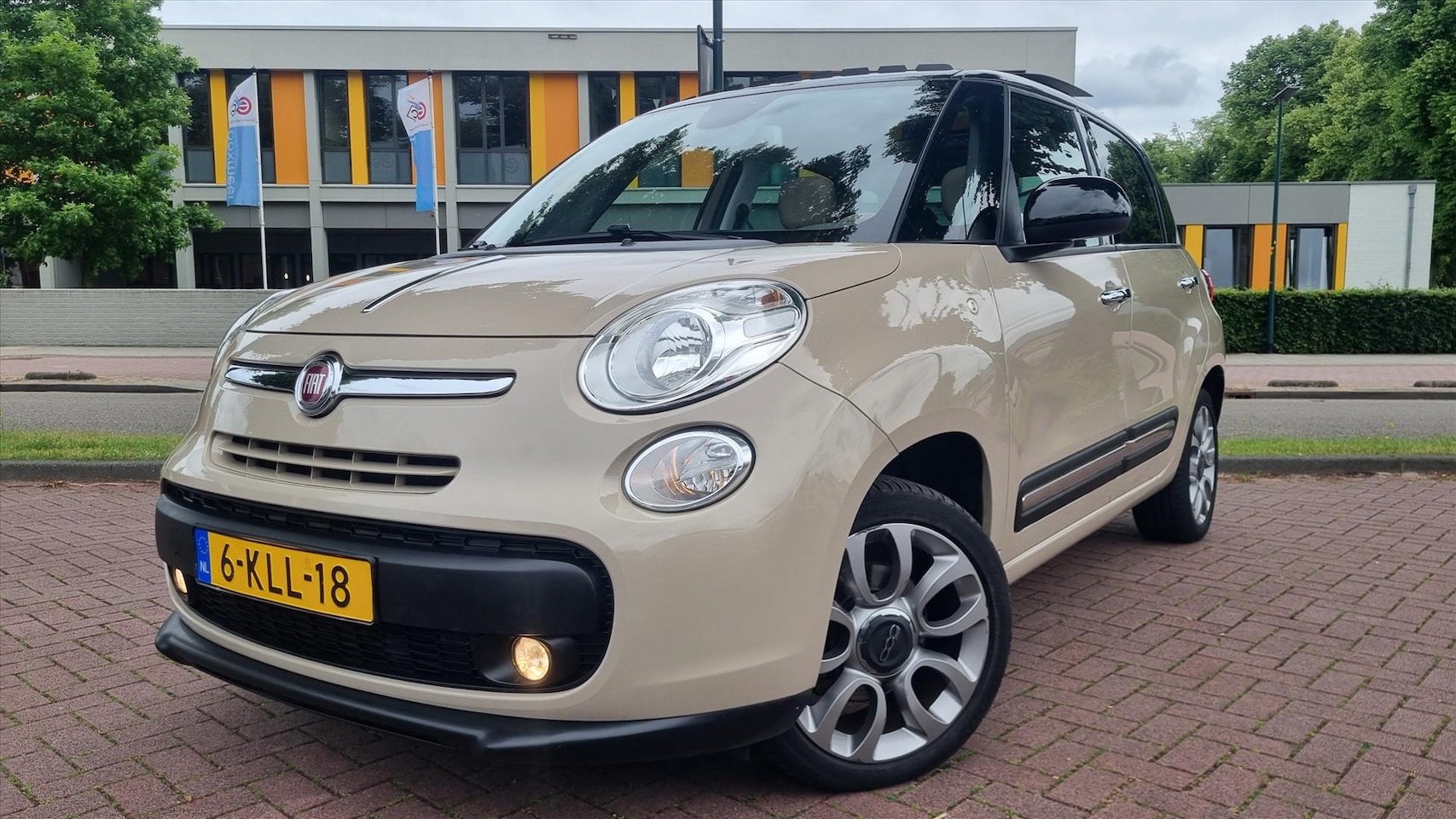Fiat 500 L - TwinAir Turbo 105pk Lounge Schuifdak - AutoWereld.nl