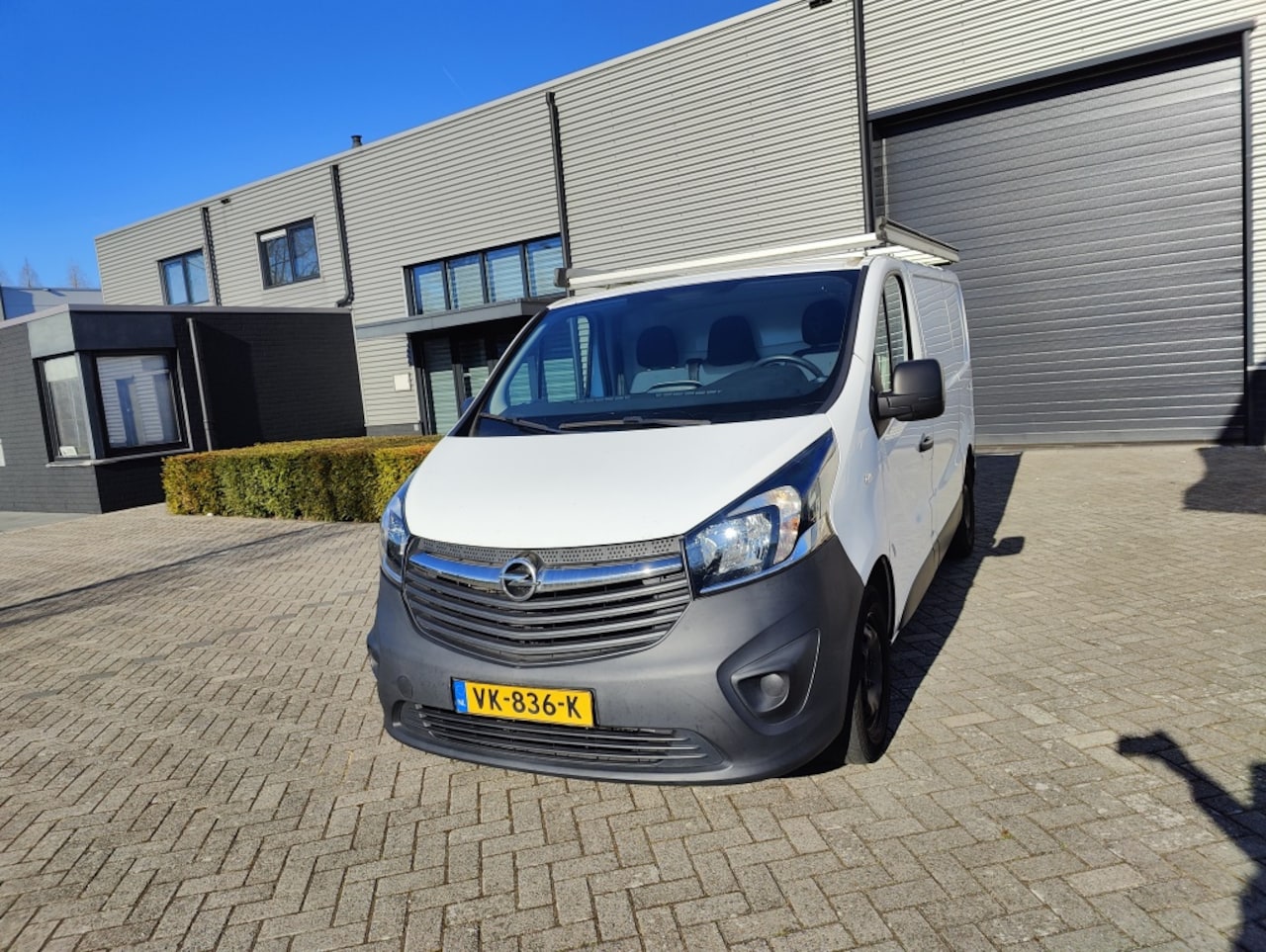 Opel Vivaro - 1.6 CDTI Eco bj 2014 127.000km Nap - AutoWereld.nl