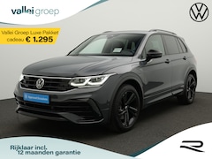 Volkswagen Tiguan - 1.4 TSI 245 pk DSG eHybrid R-Line Business+ | IQ Light | Adaptief onderstel | Head-up disp