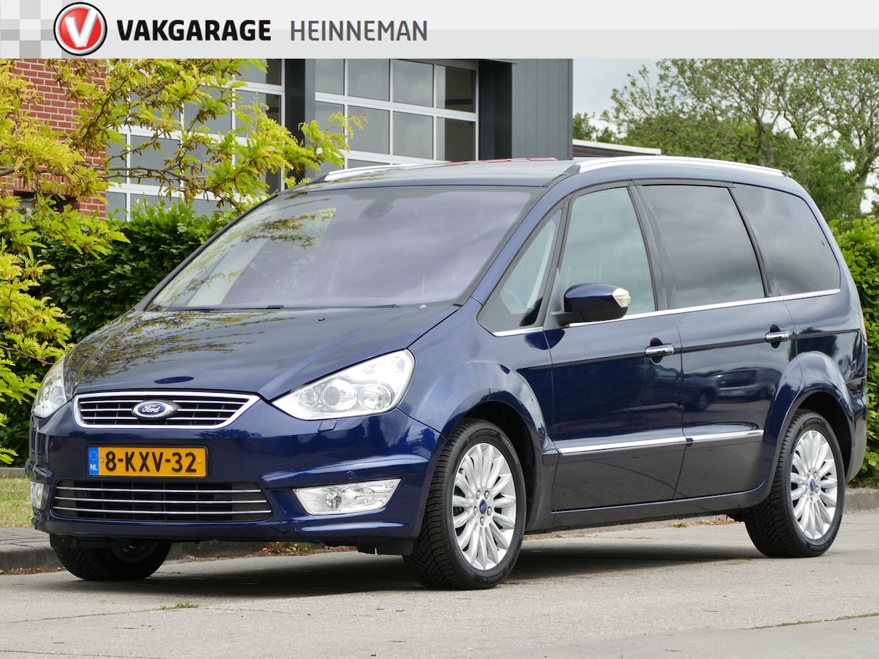 Ford Galaxy - 1.6 SCTi Titanium | verwarmde voorruit | 7 zitplaatsen | all-season-banden - AutoWereld.nl