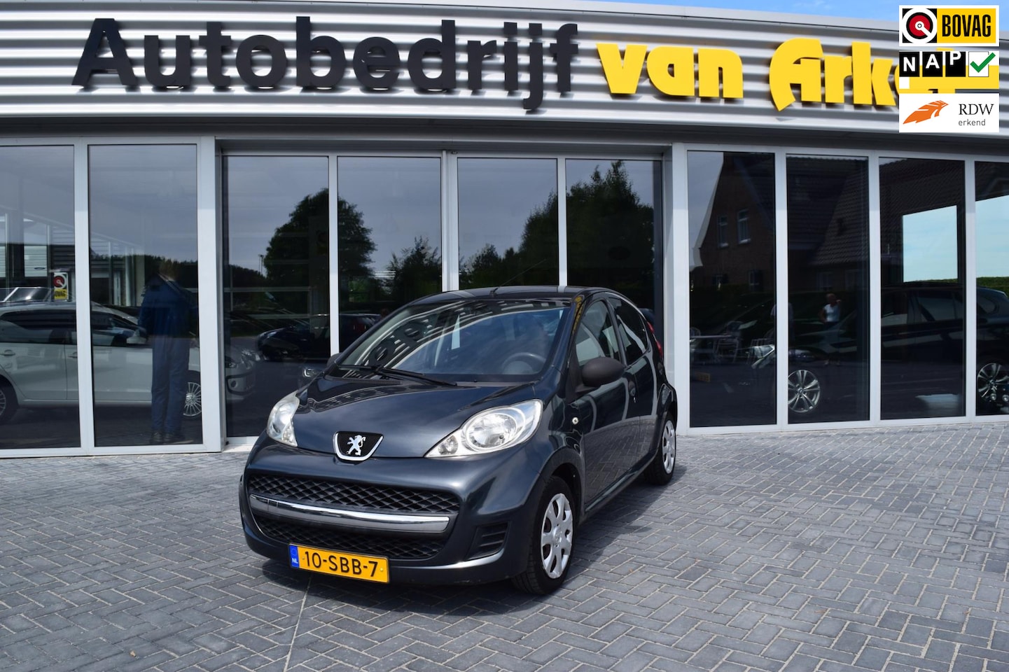 Peugeot 107 - 1.0-12V XR 1.0-12V XR - AutoWereld.nl