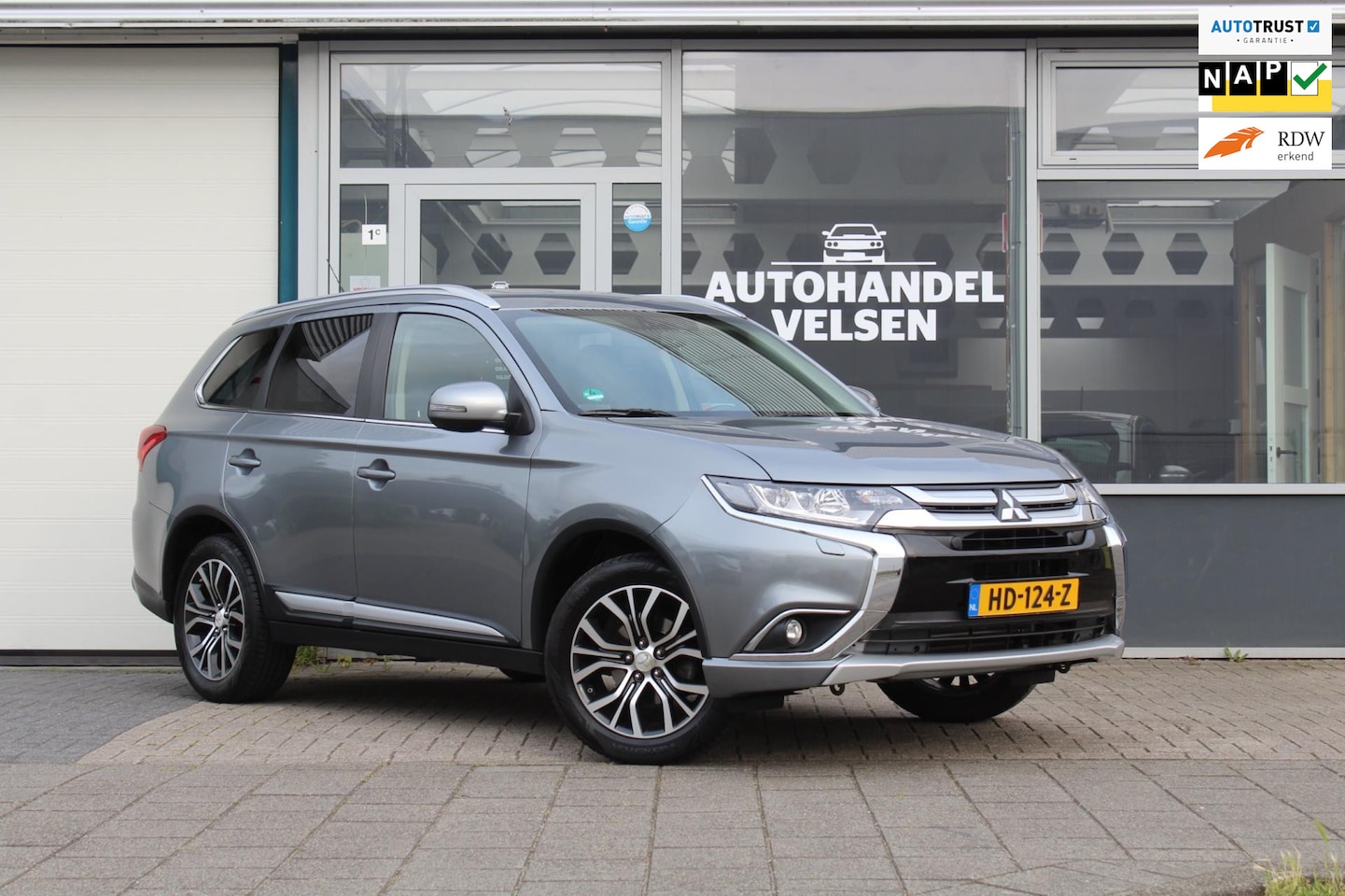 Mitsubishi Outlander - 2.0 Instyle 7p|1e eigenaar| - AutoWereld.nl