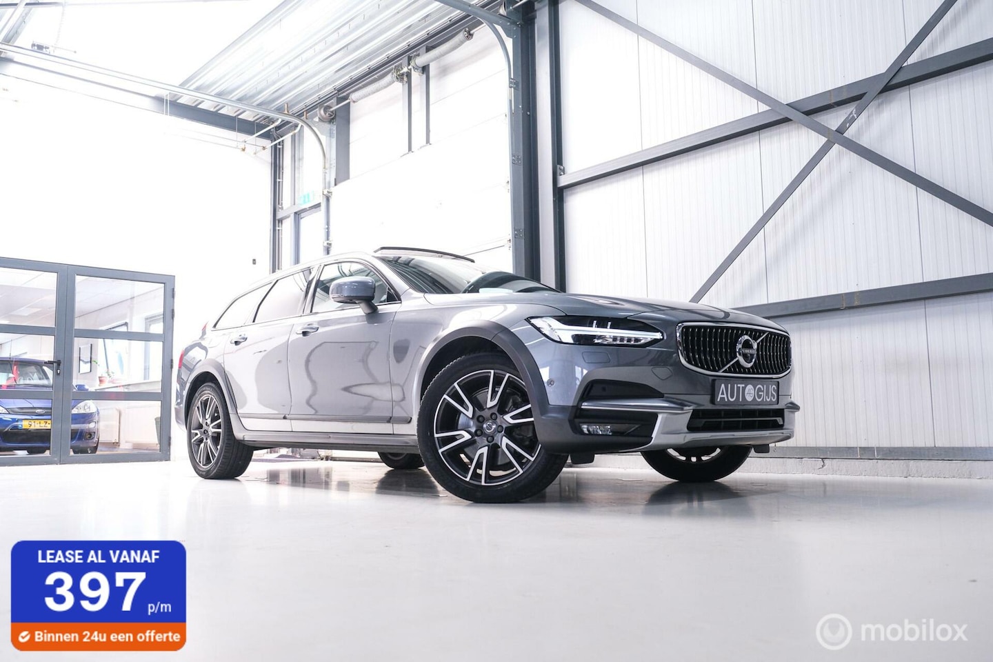 Volvo V90 Cross Country - 2.0 D4 AWD Pro | VOL opties | B&W audio | Massagestoelen | Trekhaak | Nap NL auto | Stoelk - AutoWereld.nl
