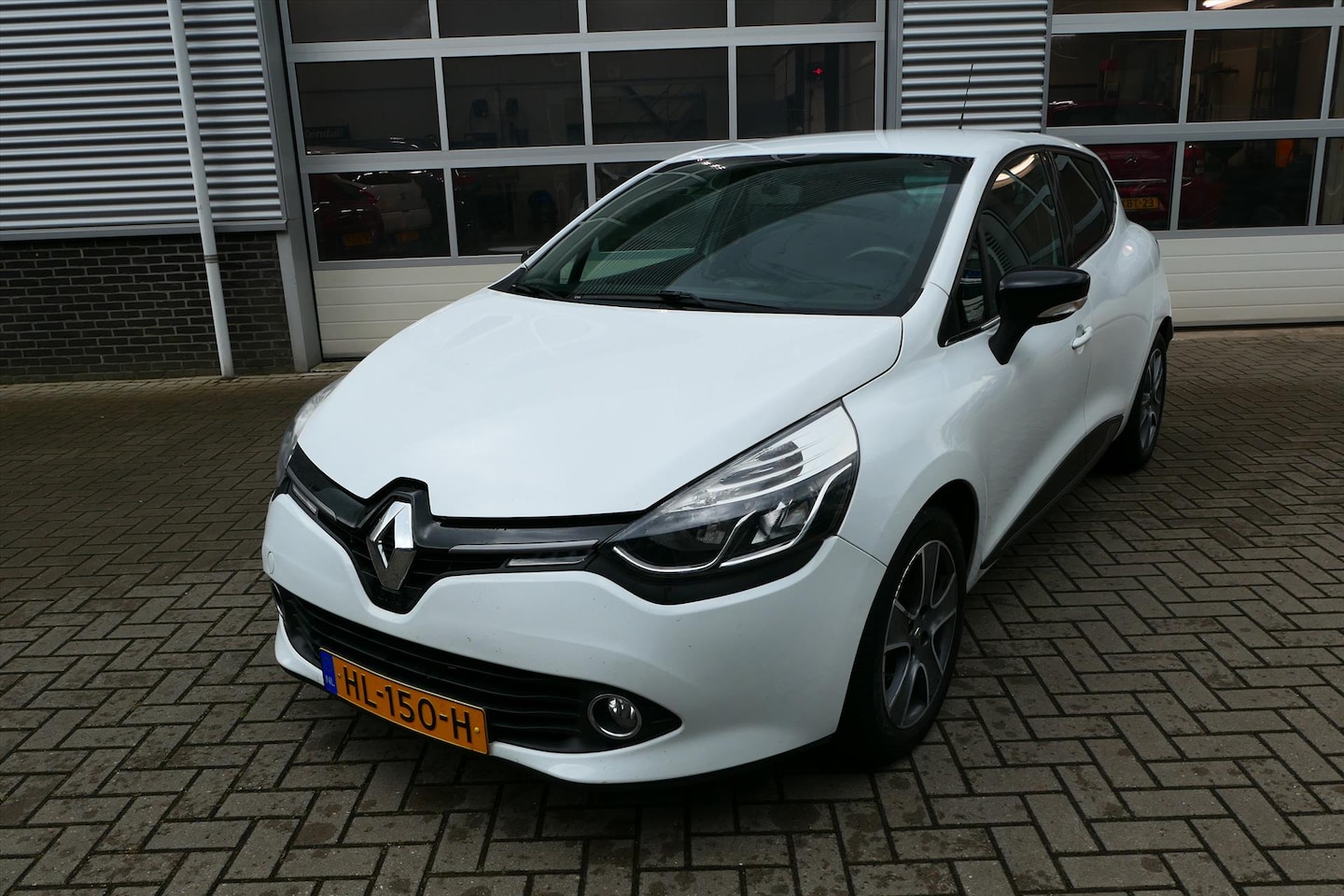 Renault Clio - Energy TCe 90pk Night & Day (Trekhaak) - AutoWereld.nl