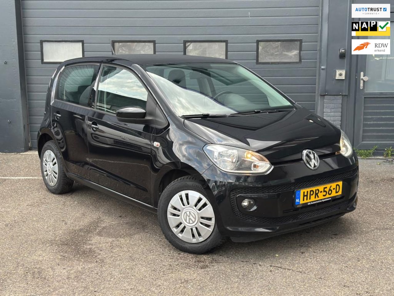 Volkswagen Up! - 1.0 high up! BlueMotion Scherm/Stoelverw/Airco/Vol - AutoWereld.nl