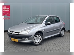 Peugeot 206 - BWJ 2001 1.4 75 PK XT TREKHAAK / STUURBEKR. / CENTR. VERGR. / MEENEEMPRIJS