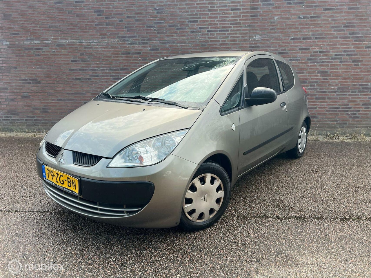 Mitsubishi Colt - 1.1 Inbusiness | Inruikoopje - AutoWereld.nl