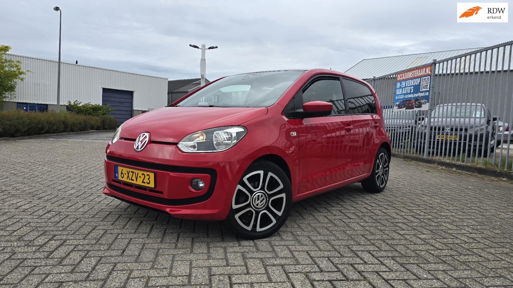 Volkswagen Up! - 1.0 high up! BlueMotion#Nap#Navi#Pano#Pdc - AutoWereld.nl