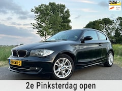 BMW 1-serie - 118i Business Line Automaat * 2e Eigenaar * Origineel NL * Clima * 16" Velgen * PDC * Crui
