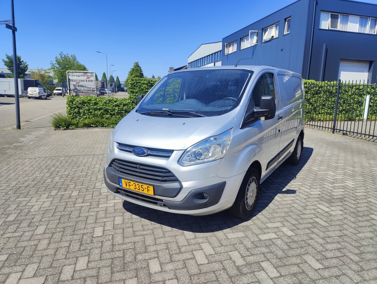 Ford Transit Custom - 270 2.2 TDCI Grijs metallic Navi Camera Nette bus - AutoWereld.nl