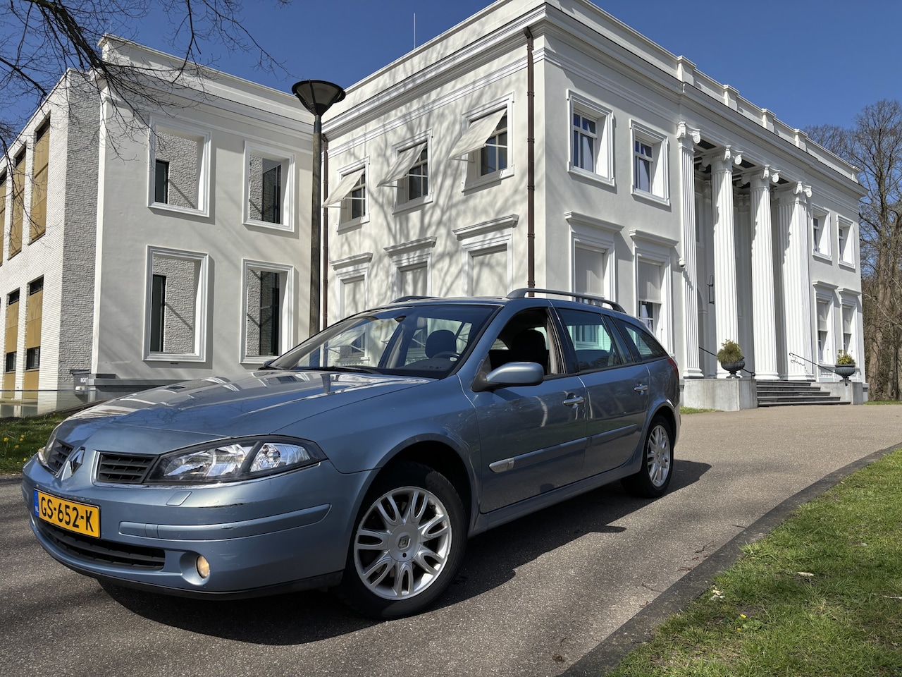 Renault Laguna - GT STATION AIRCO 2.0-16V AUT VAKANTIEKLAAR - AutoWereld.nl