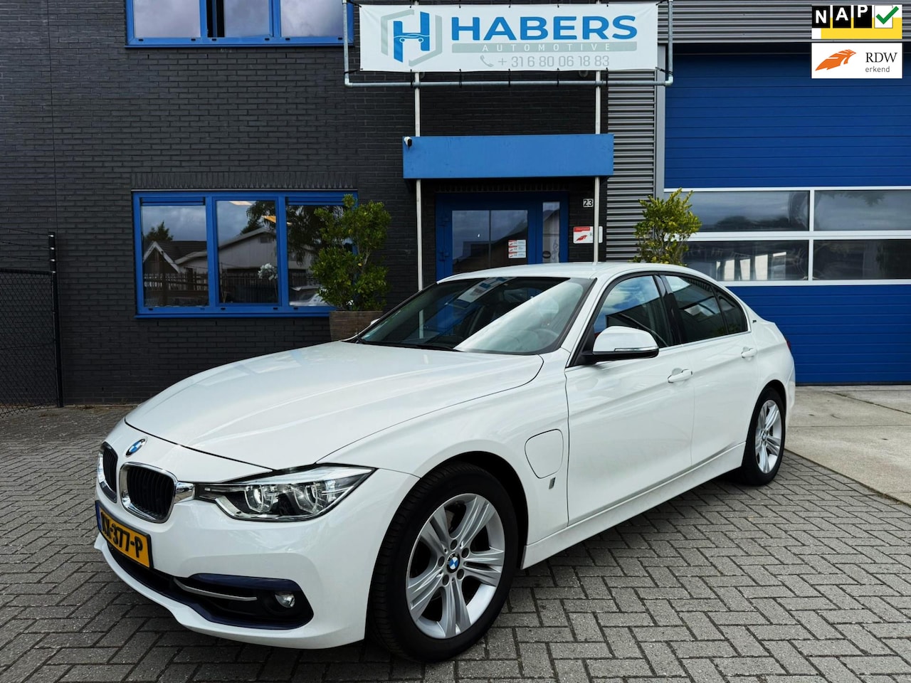 BMW 3-serie - 330e Centennial Executive 245PK|Origineel NL|AUT|Navi|Xenon\Led|Sportstoelen|Cruise|Blueto - AutoWereld.nl