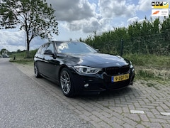 BMW 3-serie Touring - 320d High Executive, M-Pakket, Navigatie, Bluetooth, Harman Kardon, Stoelverwarming, Xenon