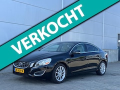 Volvo S60 - 2.5 T5 Automaat CLIMA|CRUISE|AFNEEMBARE TREKHAAK|