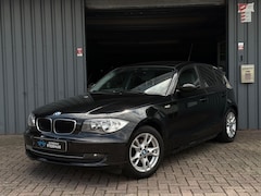 BMW 1-serie - 116i Business Line Parkeersensoren V/A Navi