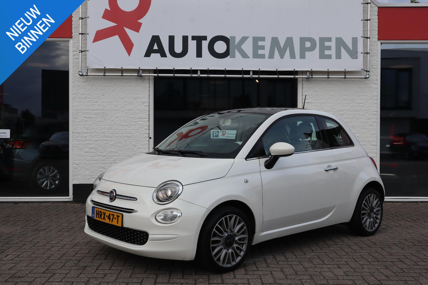 Fiat 500 - 0.9 TwinAir TURBO WHITE NAVIGATOR S&S LEER|PANORAMADAK|SUPER GAVE 500! - AutoWereld.nl