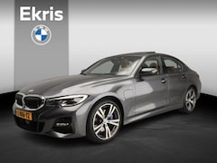 BMW 3-serie - Sedan 330e | M-Sportpakket | Laserlicht | Leder | HUD | Active cruise controle | Schuifdak